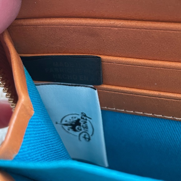 NWOT Disney Parks Fantasyland Dooney & Bourke Wristlet Wallet - Picture 5 of 7